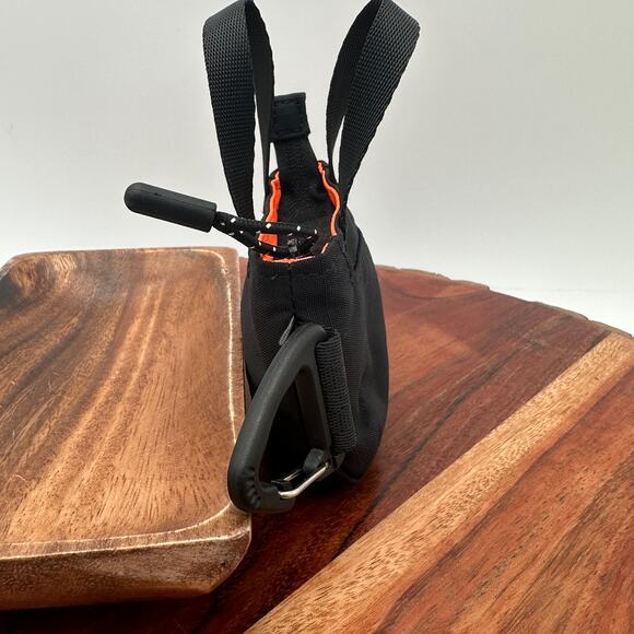 NWOT Alpaka Micro Tote Black Carabiner Zipped Utility Cord EDC Travel - Picture 3 of 9